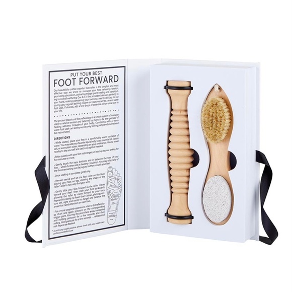 Santa Barbara Design Studio Foot Care Kit  - New - Picture 1 of 5